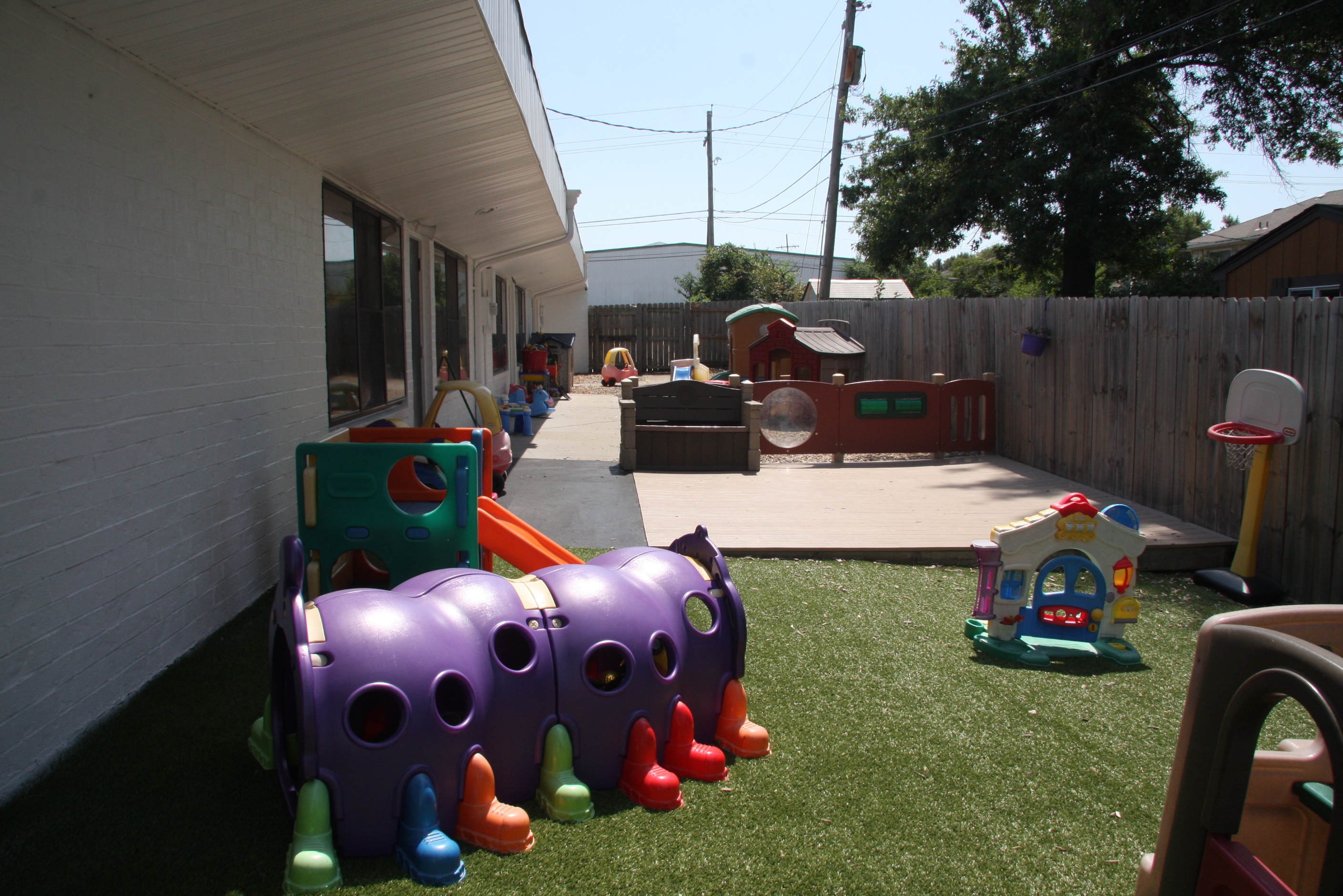 Side Play Area